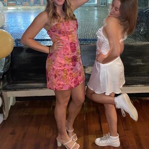 BRAILEY MINI DRESS - STRAPLESS DRESS IN PINK JACQUARD